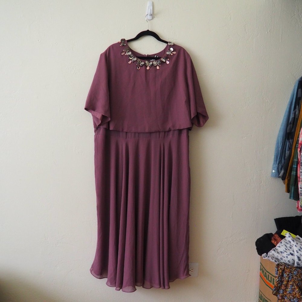 Asos Curve Midi Dress w/ 3D Embellished Neckline sz US 24 - Picture 4 of 9